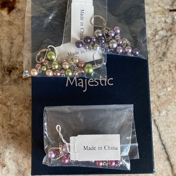 Set of 3 Majestic Dangle Earrings in Purple, Green & Light Purple - Picture 5 of 5